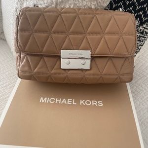 Michael Kors Sloan Quilted Leather Shoulder bag